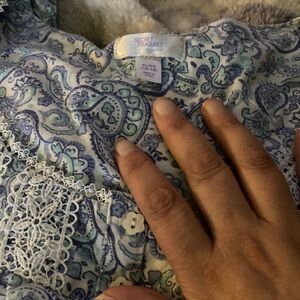 Secret Treasures Blue and Green Paisley Nightgown